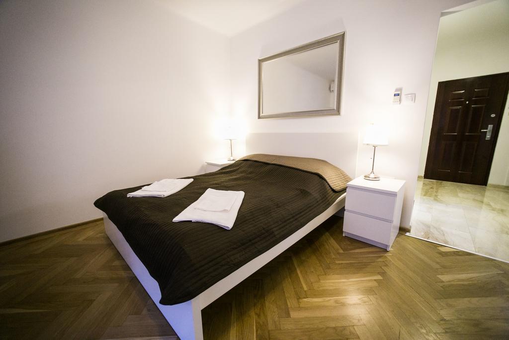 Budapest Downtown Apartments With Balcony & Optional Garage & Restaurant In The Building Zimmer foto
